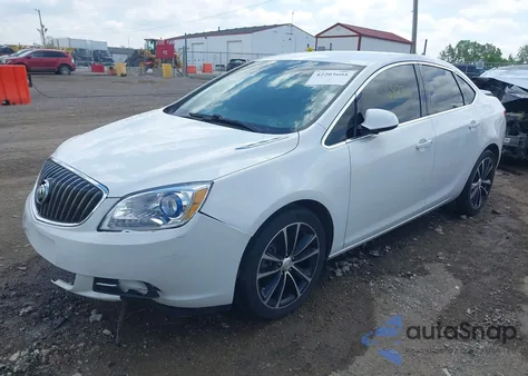 2017 Buick Verano Sport Touring из США, поврежденный, VIN 1G4PR5SK3H4104093